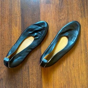 PRICE DROP Everlane Day Glove shoe, size 8, good condition, barely worn